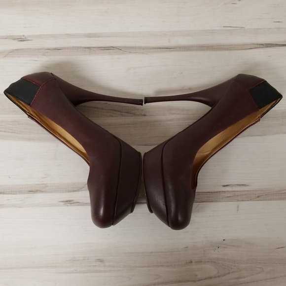 L.A.M.B. Burgundy Round Toe Platform Stiletto 7 - Picture 5 of 8